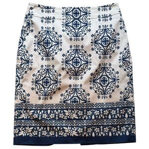 Ann Taylor Blue and White‎ Patterned Skirt